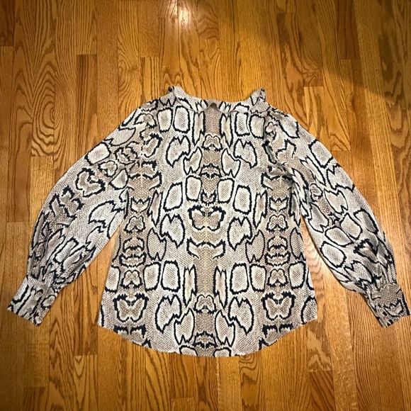 CAbi Serpentine Blouse Style #3759 - Picture 8 of 13